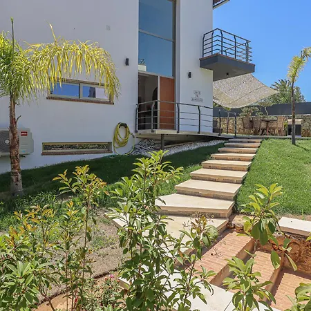 Villa Barcelos - By Bedzy